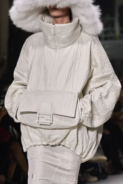 Look 126